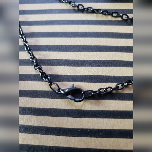 NEW Tiger Cabochon Necklace - Picture 4 of 5